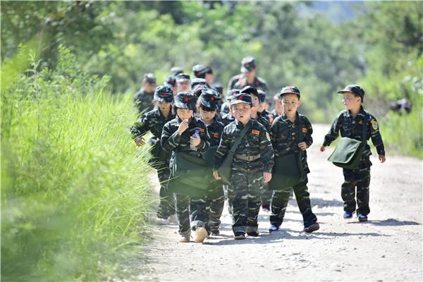 軍事夏令營活動策劃方案，軍事夏令營活動策劃全方案，培養青少年軍事素質與團隊精神