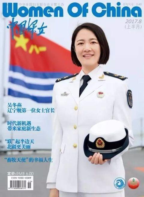 解放軍女兵風(fēng)采，英勇無畏，巾幗不讓須眉，解放軍女兵英勇風(fēng)采，巾幗不讓須眉，無畏展現(xiàn)風(fēng)采