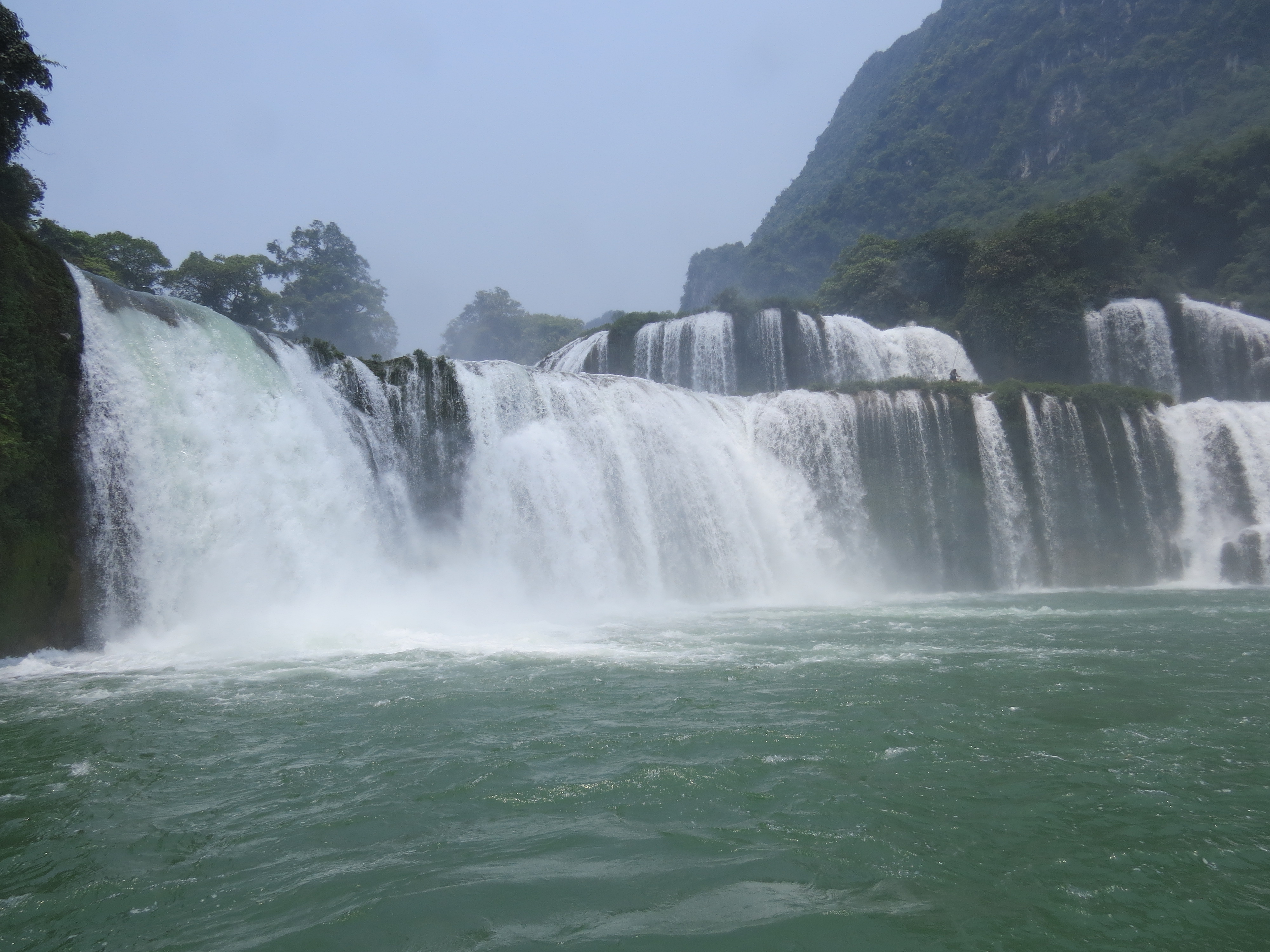 廣西德天瀑布旅游攻略，廣西德天瀑布旅游攻略大全